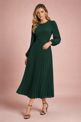 Vestido longo plissado com mangas bufantes