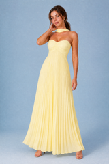 Vestido comprido plissado com costas descobertas