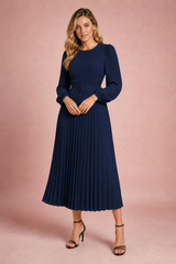 Vestido longo plissado com mangas bufantes