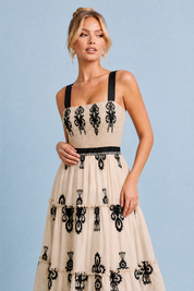 Robe longue abricot imprimée smockée | Vue rapprochée | Lounelle Paris