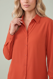 Chemise fluide à col rabattu | Vue rapprochée | Lounelle Paris