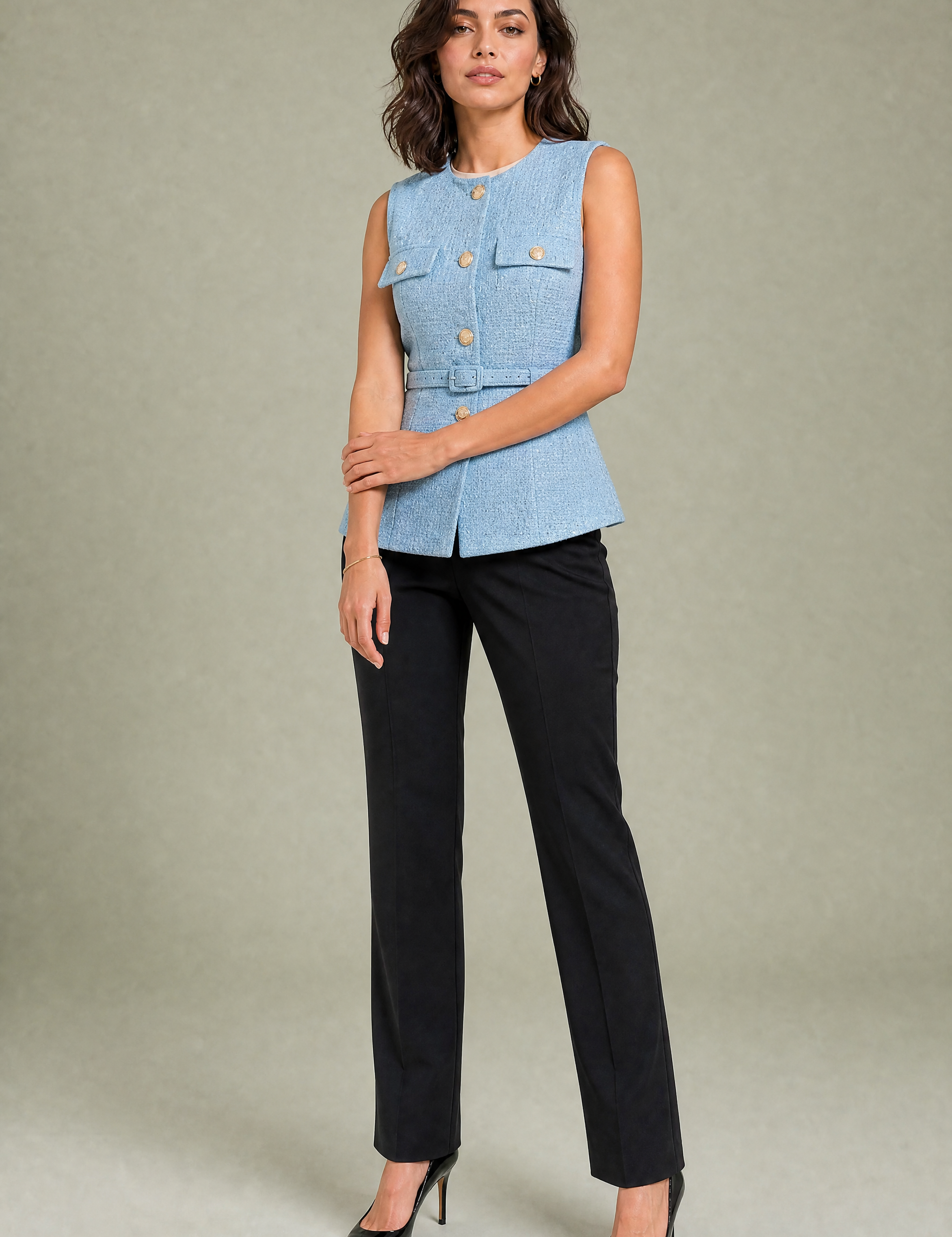 Gilet sans manches texturé ceinturé | Variante Bleu | Lounelle Paris