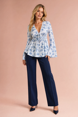 Blusa floral decote V manga sino