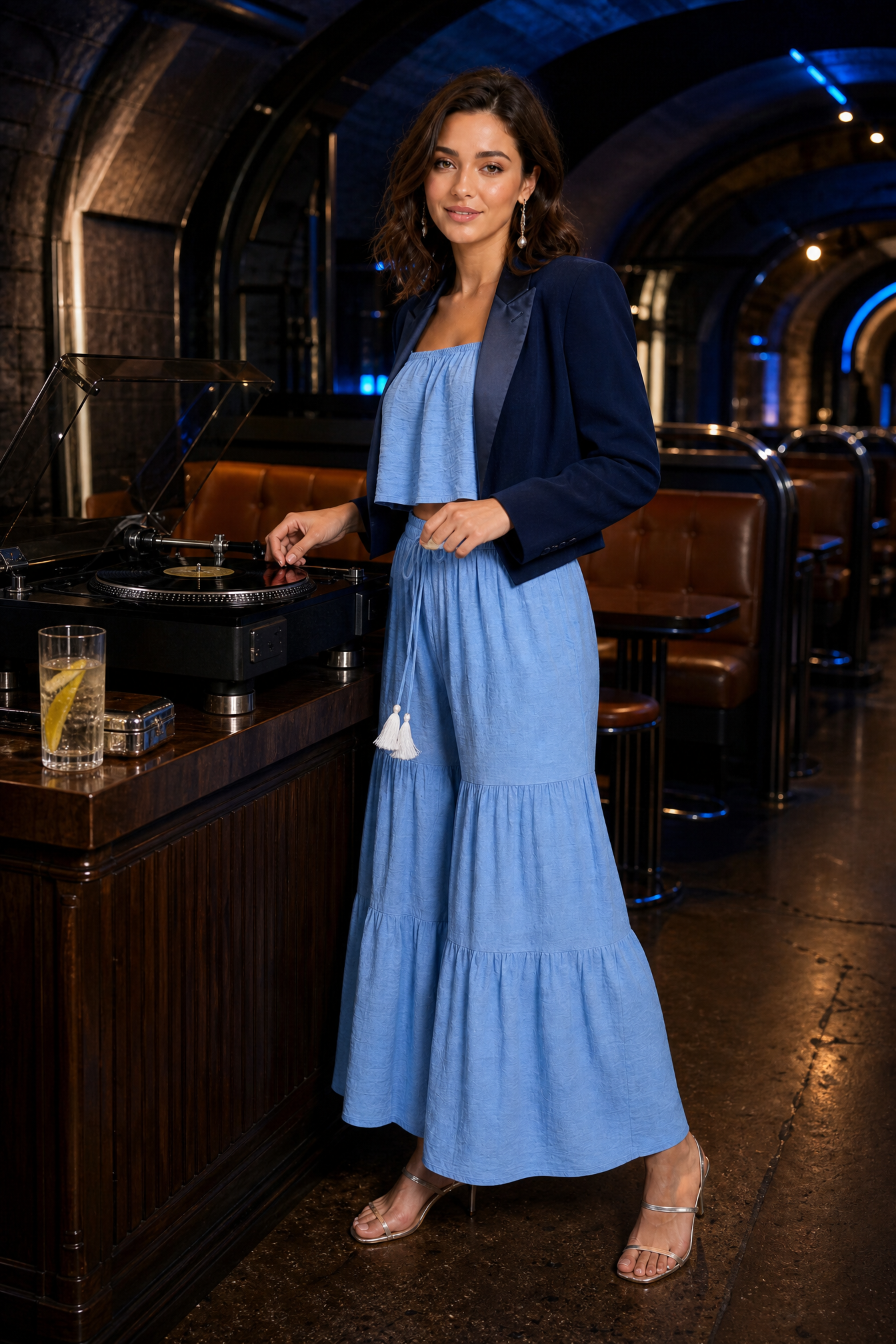 Ensemble bleu clair bretelles fines | Deuxième photo lifestyle | Lounelle Paris