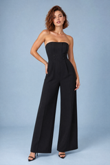 Macacão preto bustier pernas largas