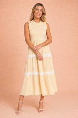Vestido longo listrado franzido