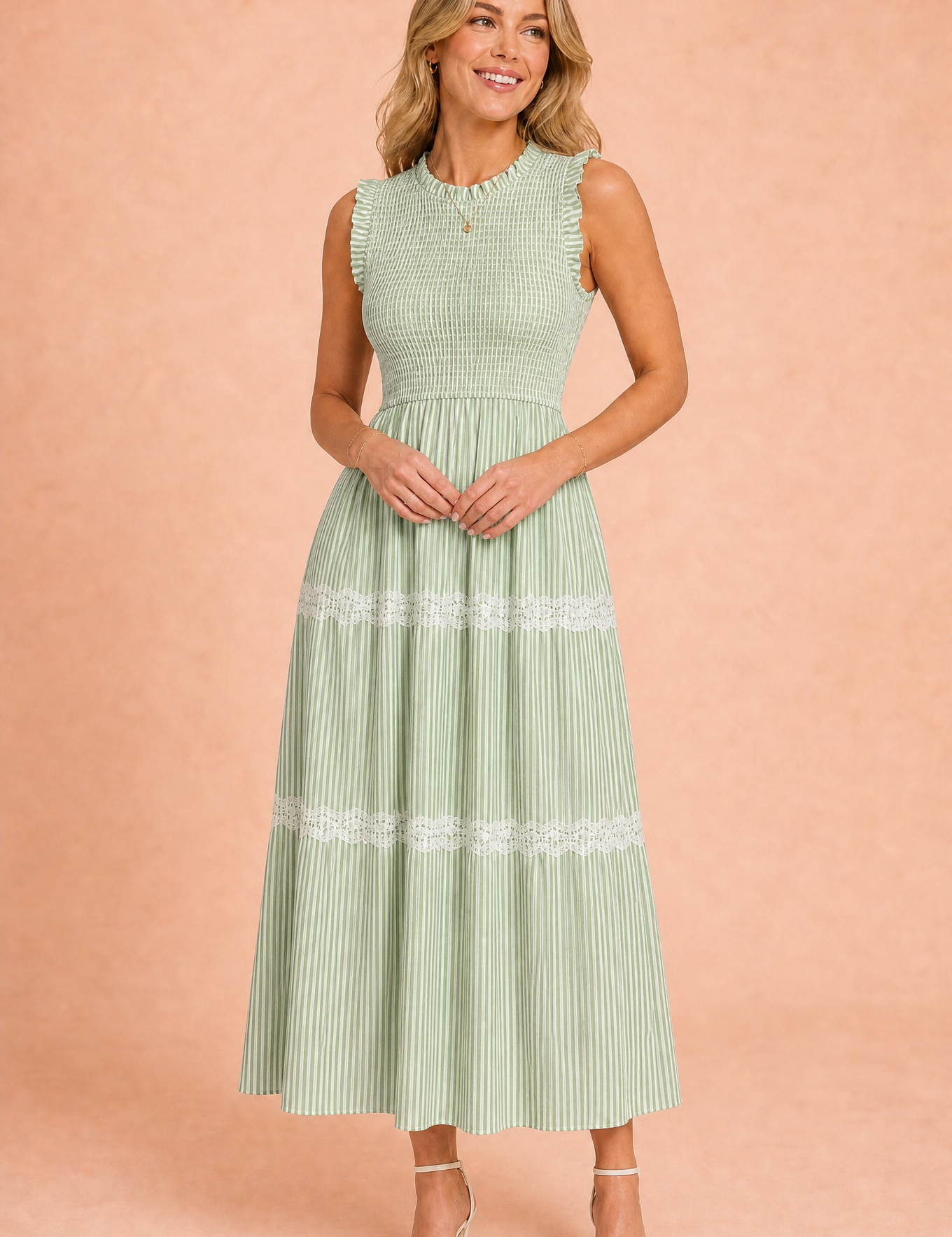 Robe longue rayée smockée | Variante Vert | Lounelle Paris