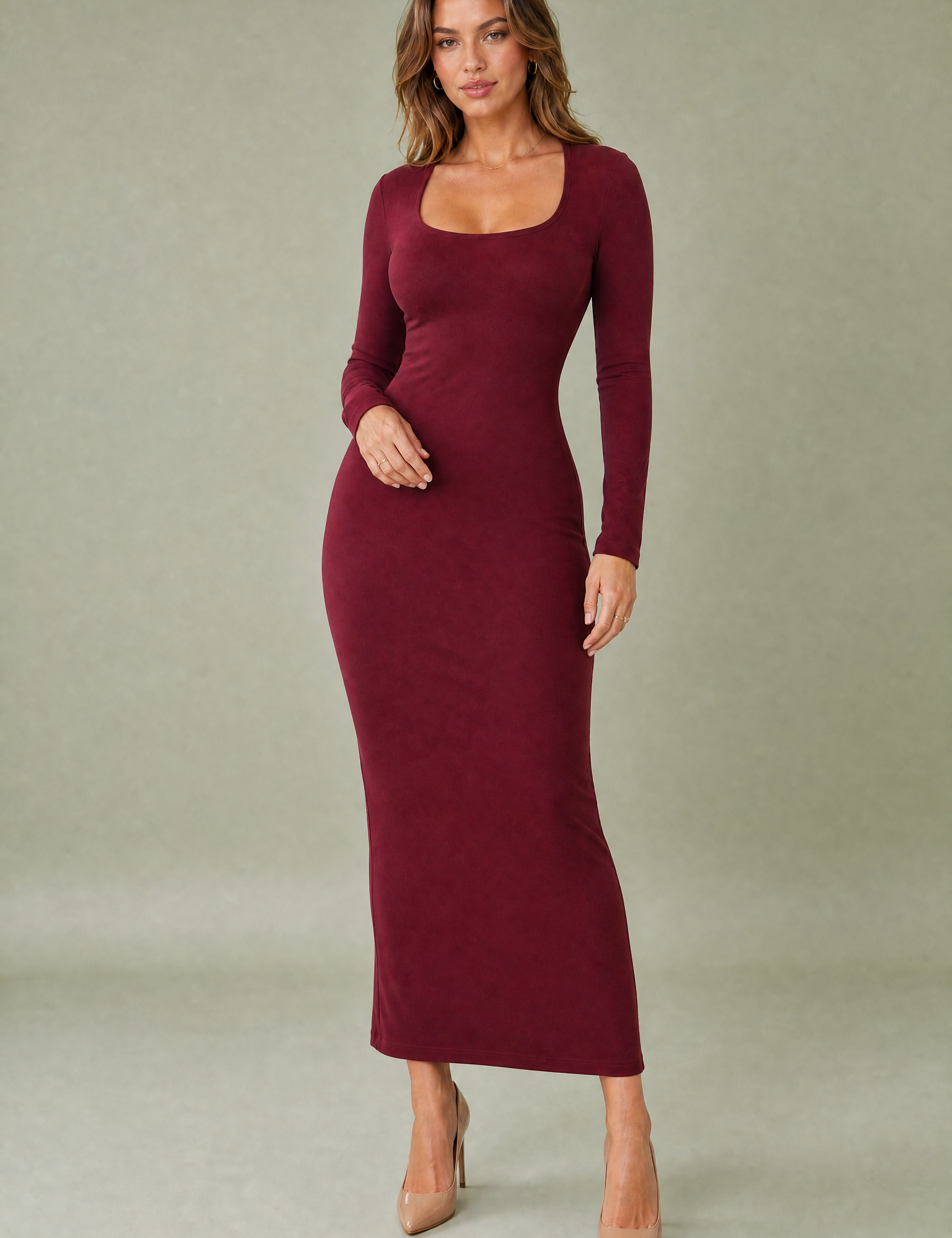 Robe longue bordeaux moulante col carré | Variante Bordeaux | Lounelle Paris