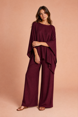 Conjunto folgado com decote canoa