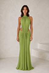 Vestido comprido justo de gola subida
