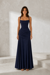 Vestido comprido cai-cai drapeado