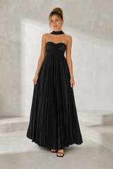 Vestido comprido plissado com costas descobertas
