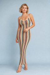 Vestido longo listrado de costas abertas