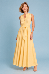 Vestido amarelo claro sem mangas com cinto
