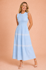 Vestido longo listrado franzido