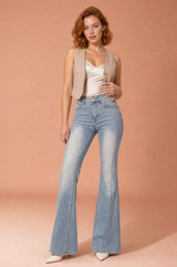 Jeans azul deslavado cintura alta evasê