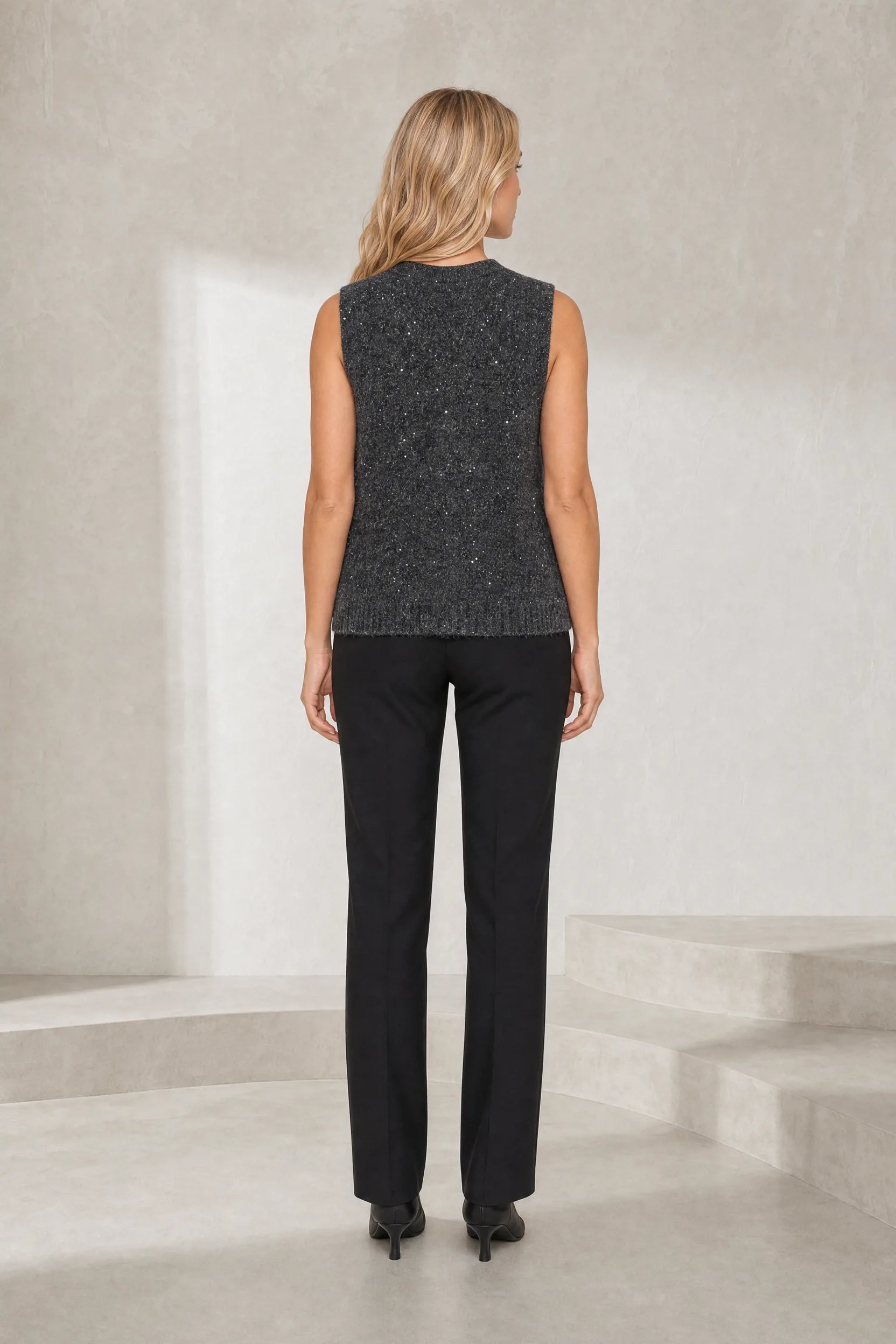 Gilet sans manches col V perlé | Lounelle Paris