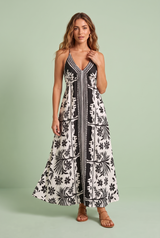 Vestido longo branco com alças finas