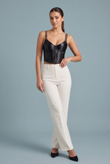 Corset acetinado de costas atadas