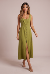 Vestido midi com decote quadrado