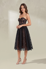 Vestido bustier em renda