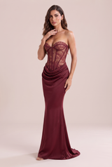 Vestido cai-cai de renda