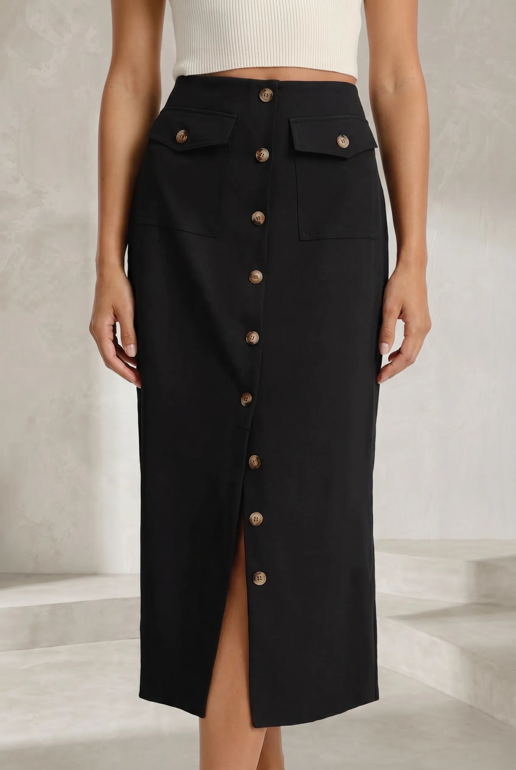 Jupe noire boutonnée taille haute | Lounelle Paris