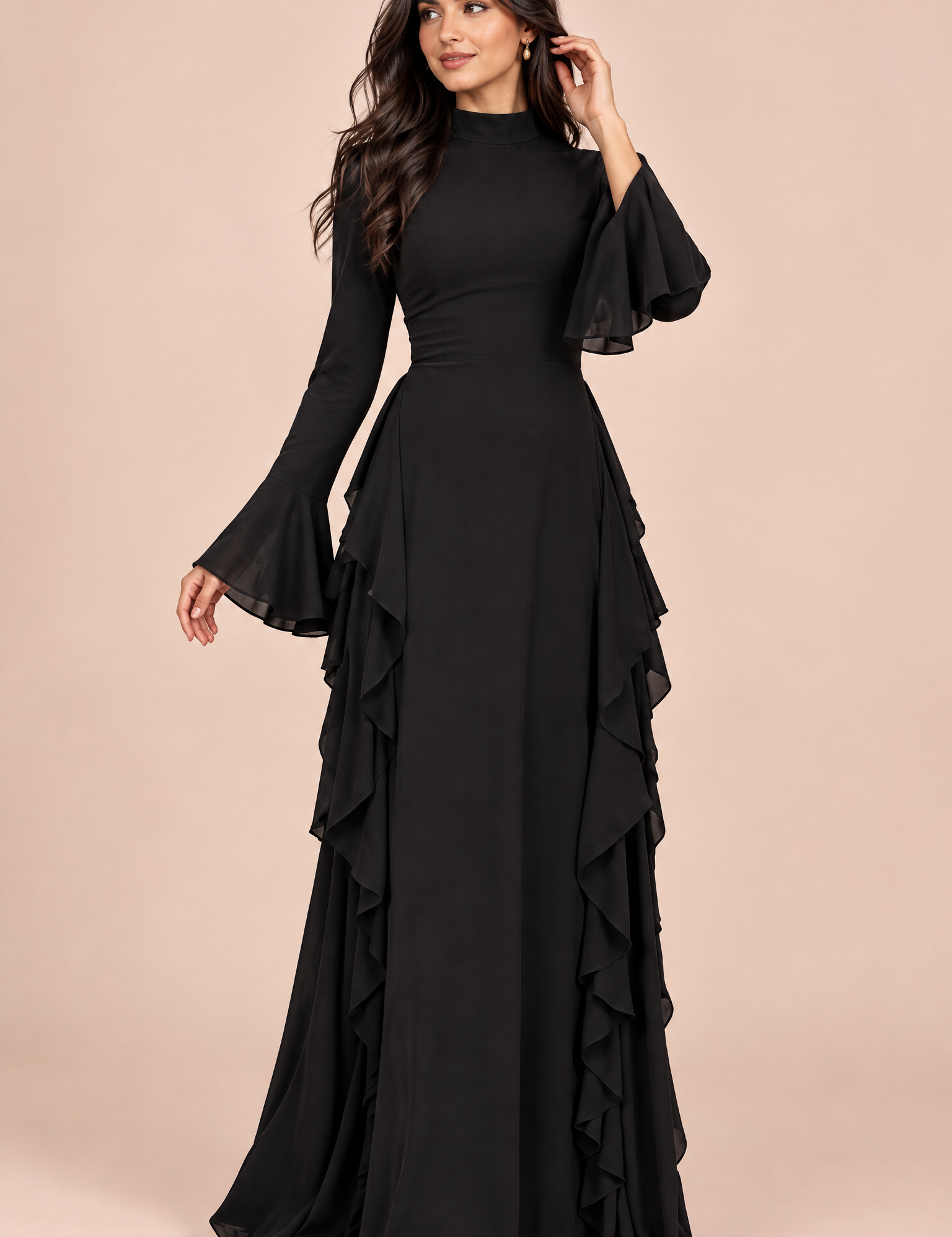 Robe longue noire à volants et manches cloche | Vue de face | Lounelle Paris