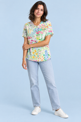 T-shirt branca com gola e padrão floral