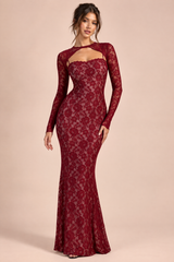 Vestido comprido de renda bordeaux com decote coração