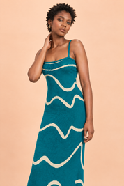 Robe longue rayée dos nu bleu canard | Vue rapprochée | Lounelle Paris