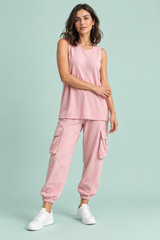 Conjunto Fluido de Top e Calças Rosa