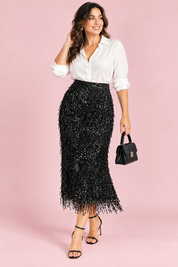 Jupe midi noire à franges et sequins | Porté sur une autre silhouette | Lounelle Paris