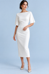 Vestido midi branco justo com decote barco e manga curta