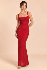 Vestido maxi vermelho com decote assimétrico, strass hotfix e costas descobertas