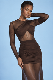 Robe longue moulante marron à fronces | Vue rapprochée | Lounelle Paris