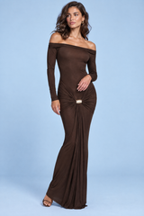 Vestido maxi assimétrico castanho-escuro com drapeado franzido