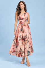 Vestido comprido floral rosa de um ombro só e corte em A