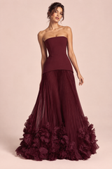Vestido comprido vermelho cai-cai com pregas