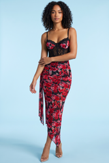 Vestido comprido de malha com estampado de leopardo, decote em V e abertura frontal alta — Vermelho