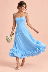 Vestido midi azul-celeste evasé com folho na bainha