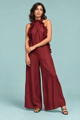 Vestido comprido vermelho-tijolo com folhos e decote halter