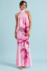 Vestido comprido rosa assimétrico com flores