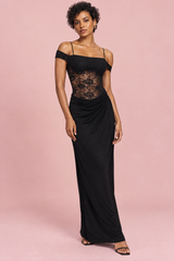 Vestido comprido preto com franzidos em renda