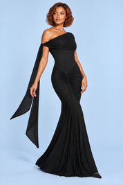 Robe longue moulante froncée asymétrique noire | Vue en mouvement | Lounelle Paris