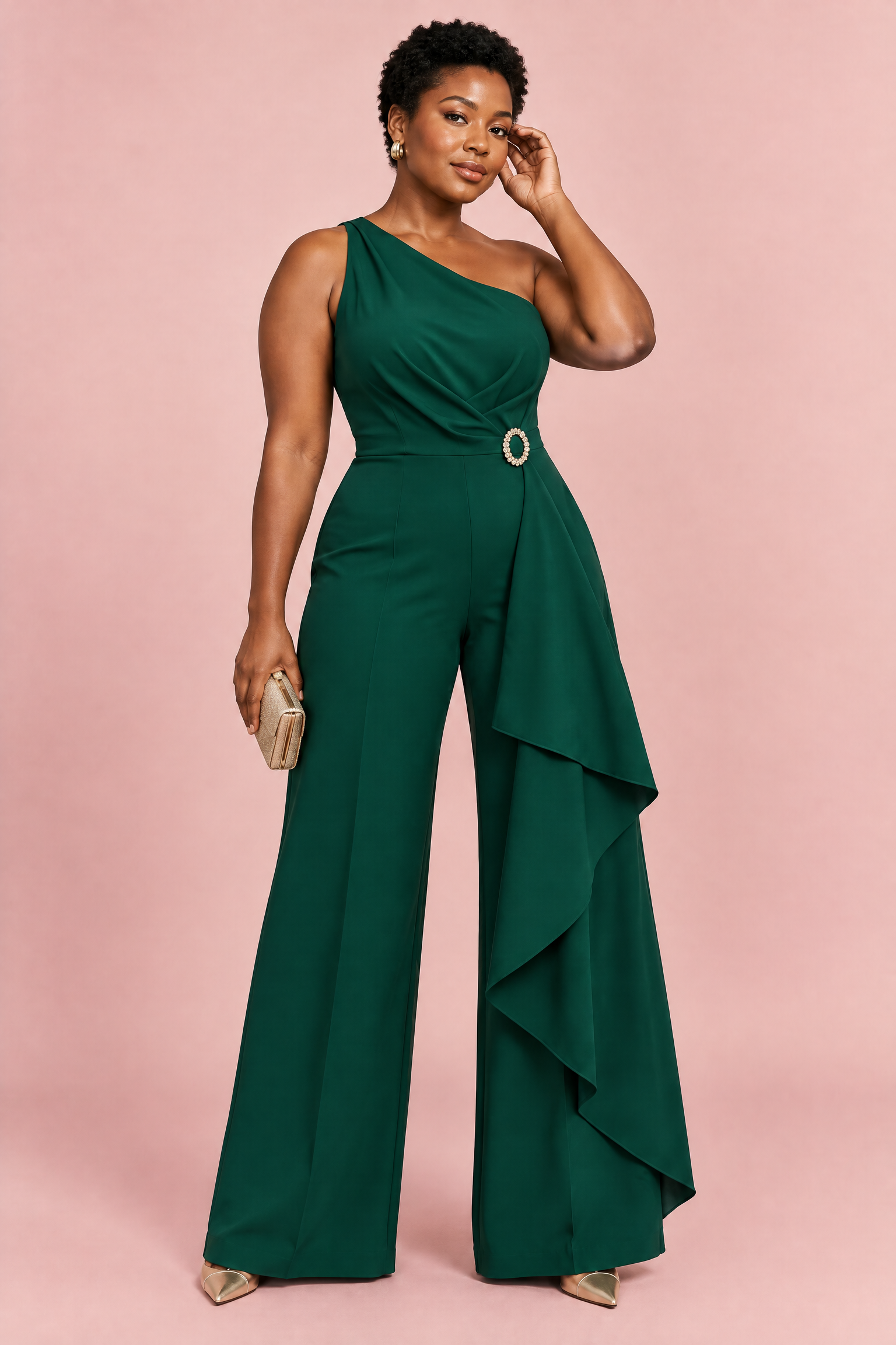 Combinaison pantalon vert foncé à encolure carrée festonnée | Porté sur une silhouette plus ronde | Lounelle Paris