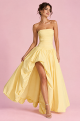 Vestido Comprido Amarelo Cai-Cai com Franzidos