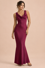 Vestido comprido assimétrico com torção rosa