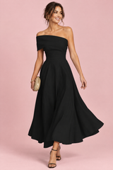 Vestido Preto Assimétrico com Decote Cai-Cai