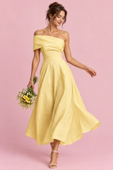 Vestido Amarelo Assimétrico com Decote Cai-Cai
